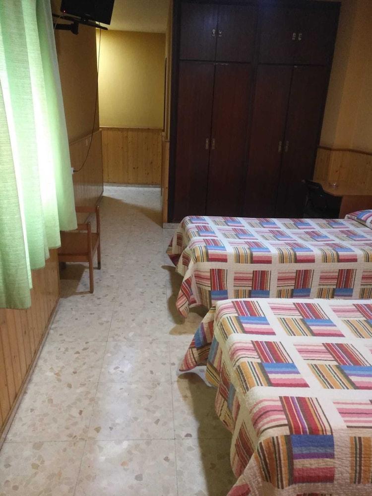 Hostal Nuestra Senora De La Palma Algésiras Extérieur photo